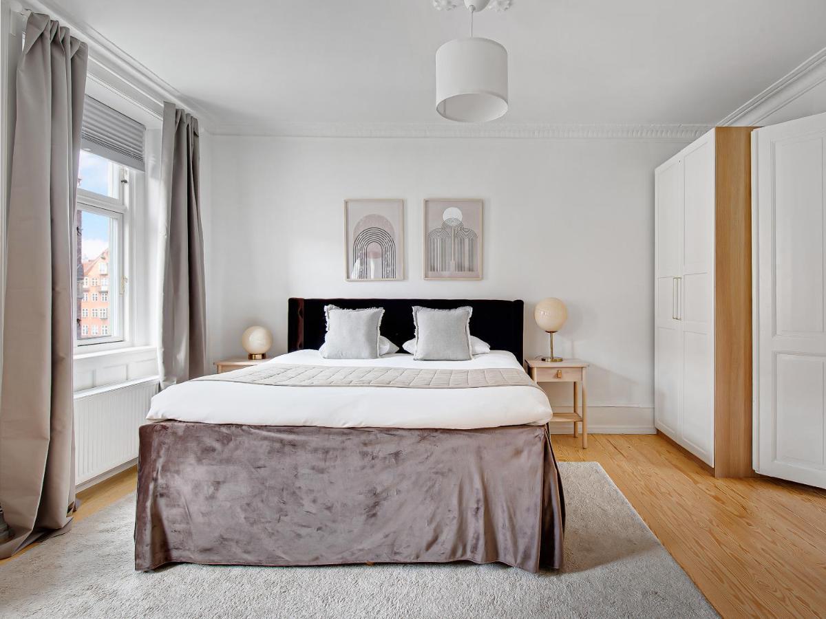 Sanders Stage - Chic Three-Bedroom Apartment Near Nyhavn Copenaghen Esterno foto
