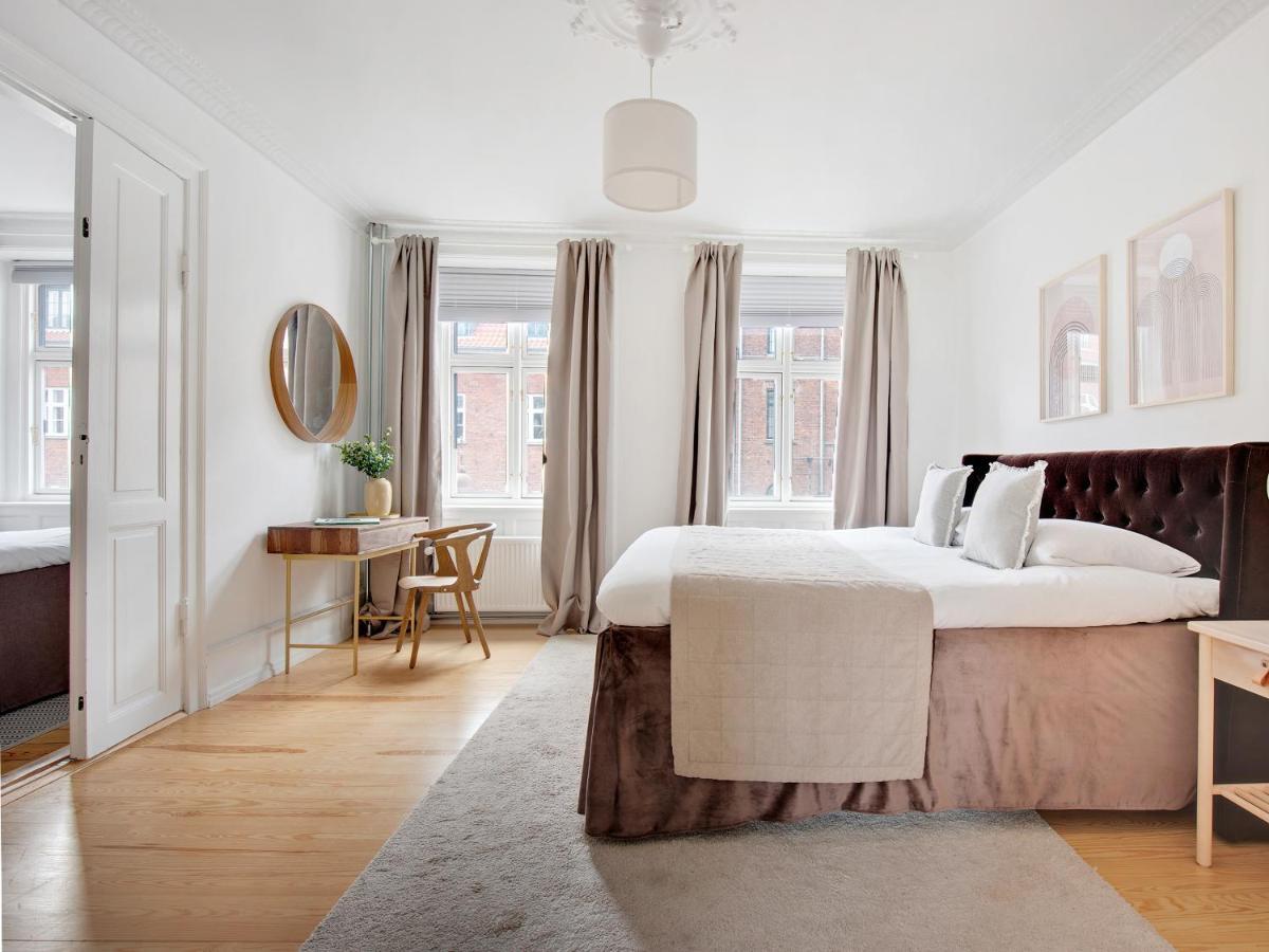 Sanders Stage - Chic Three-Bedroom Apartment Near Nyhavn Copenaghen Esterno foto